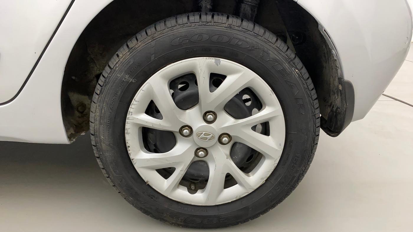 2017 Hyundai Grand i10 SPORTZ (O) 1.2 KAPPA VTVT, Petrol, Manual, 60,103 km, Left Rear Wheel