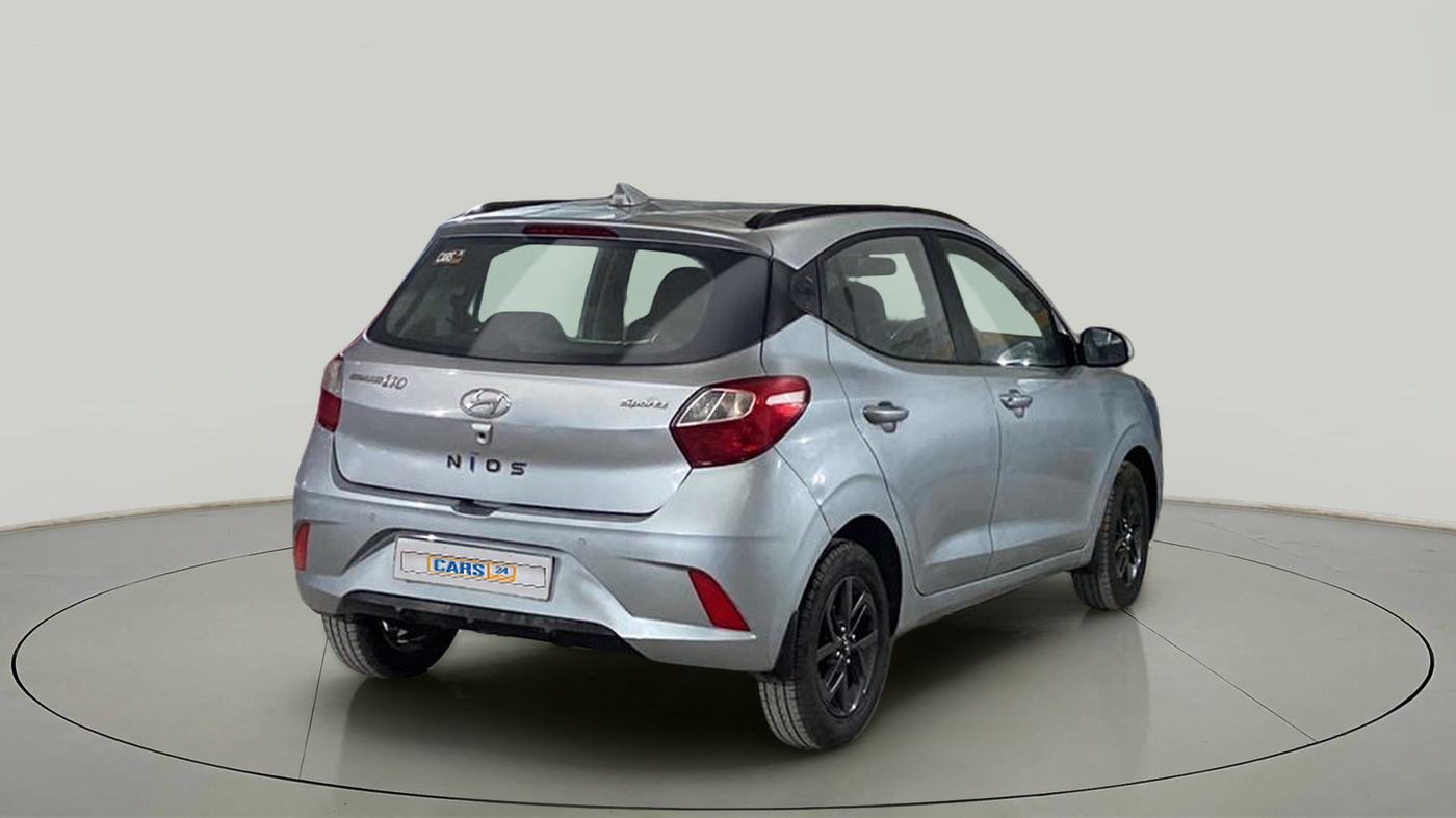 2020 Hyundai GRAND I10 NIOS SPORTZ 1.2 KAPPA VTVT, Petrol, Manual, 43,965 km, Right Back Diagonal