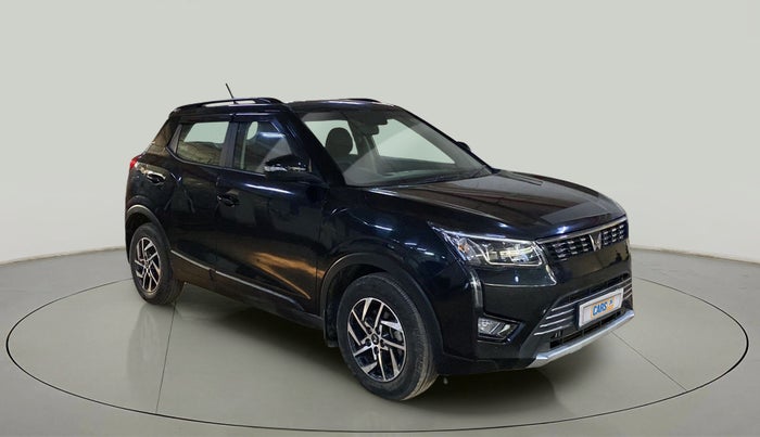 2023 Mahindra XUV300 W8 (O) 1.2 PETROL, Petrol, Manual, 14,550 km, SRP