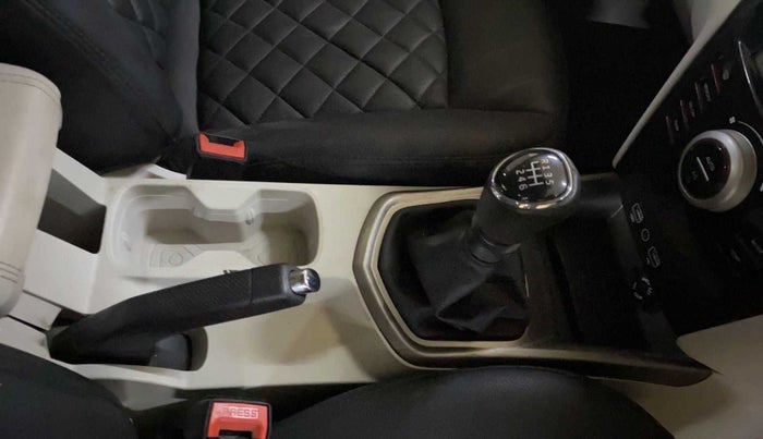 2023 Mahindra XUV300 W8 (O) 1.2 PETROL, Petrol, Manual, 14,550 km, Gear Lever