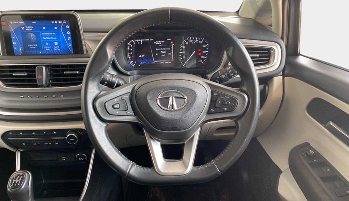 2022 Tata ALTROZ XZ PLUS PETROL, Petrol, Manual, 19,569 km, Steering Wheel Close Up