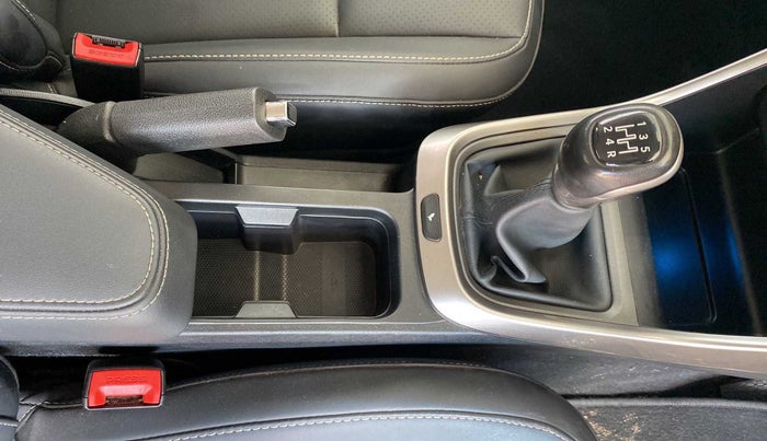 2022 Tata ALTROZ XZ PLUS PETROL, Petrol, Manual, 19,569 km, Gear Lever