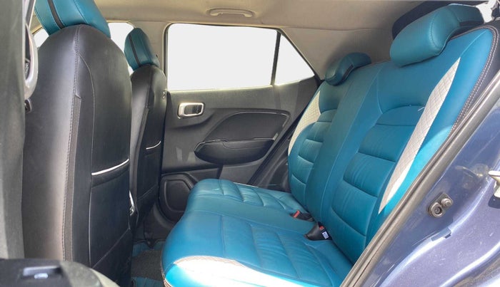 2022 Hyundai VENUE SX 1.5 (O) EXECUTIVE CRDI, Diesel, Manual, 43,492 km, Right Side Rear Door Cabin