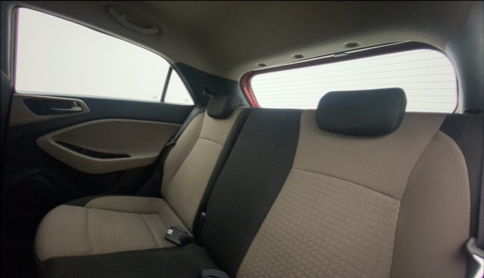 2017 Hyundai Elite i20 ASTA 1.2 (O), Petrol, Manual, 31,091 km, Right Side Rear Door Cabin