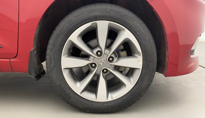 2017 Hyundai Elite i20 ASTA 1.2 (O), Petrol, Manual, 31,091 km, Right Front Wheel