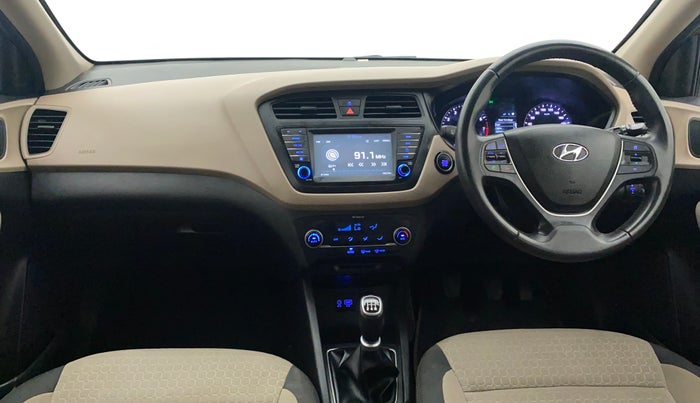 2017 Hyundai Elite i20 ASTA 1.2 (O), Petrol, Manual, 31,091 km, Dashboard