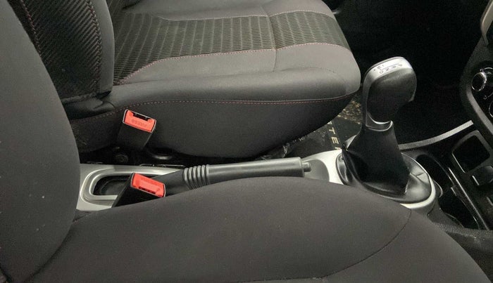 2017 Renault Duster RXS CVT, Petrol, Automatic, 46,813 km, Gear Lever
