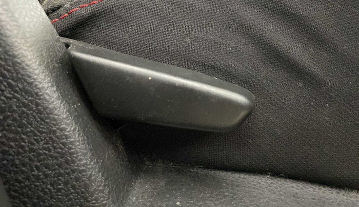 2017 Renault Duster RXS CVT, Petrol, Automatic, 46,813 km, Driver Side Adjustment Panel