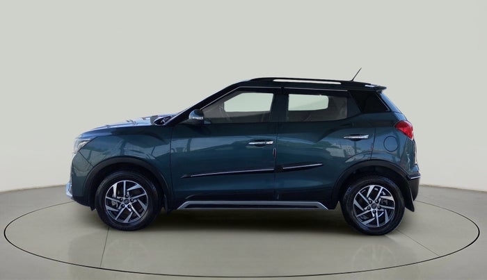 2022 Mahindra XUV300 W8 (O) 1.2 PETROL, Petrol, Manual, 14,357 km, Left Side