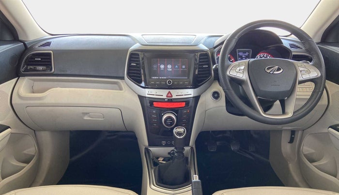 2022 Mahindra XUV300 W8 (O) 1.2 PETROL, Petrol, Manual, 14,357 km, Dashboard