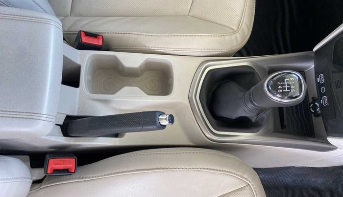 2022 Mahindra XUV300 W8 (O) 1.2 PETROL, Petrol, Manual, 14,357 km, Gear Lever