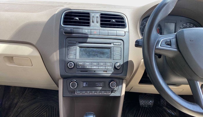 2016 Skoda Rapid 1.6 MPI STYLE AT, Petrol, Automatic, 35,416 km, Air Conditioner