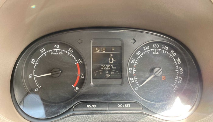 2016 Skoda Rapid 1.6 MPI STYLE AT, Petrol, Automatic, 35,416 km, Odometer Image