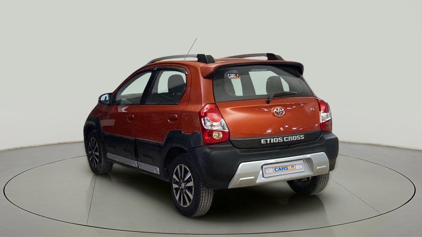 2015 Toyota Etios CROSS 1.2 G, Petrol, Manual, 45,032 km, Left Back Diagonal