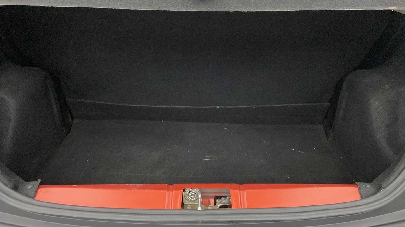 2015 Toyota Etios CROSS 1.2 G, Petrol, Manual, 45,032 km, Boot Inside