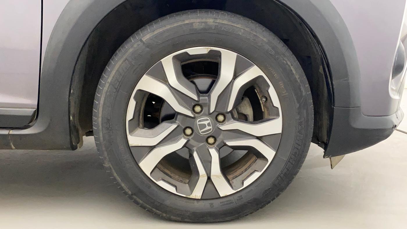 2017 Honda WR-V 1.5L I-DTEC VX MT, Diesel, Manual, 67,025 km, Right Front Wheel