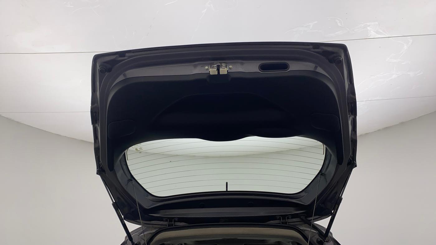 2017 Honda WR-V 1.5L I-DTEC VX MT, Diesel, Manual, 67,025 km, Boot Door Open