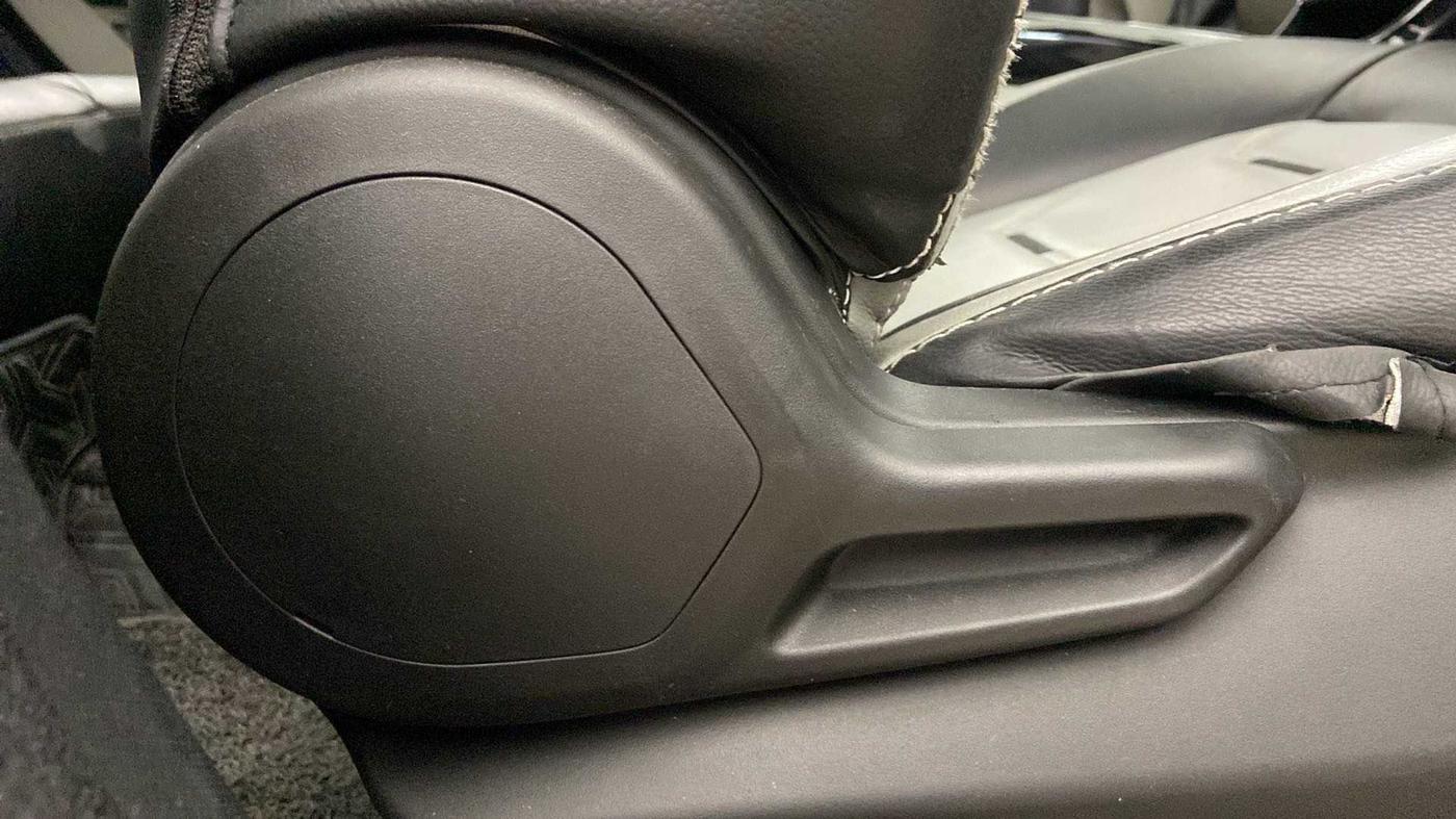 2022 Tata NEXON XZ PETROL, Petrol, Manual, 17,208 km, Driver Side Adjustment Panel