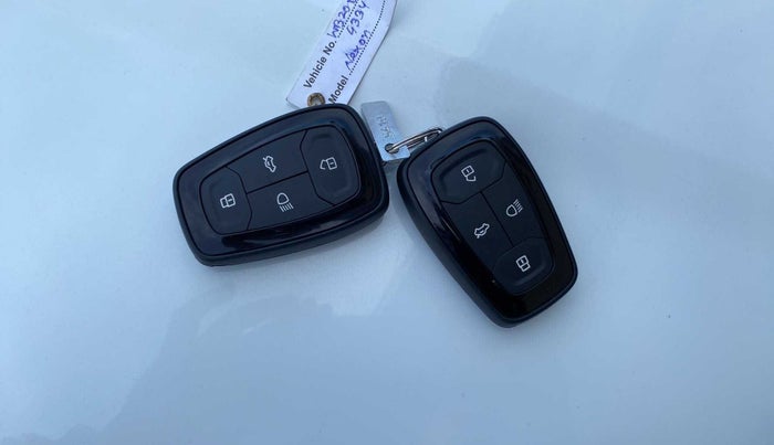 2023 Tata NEXON XZ PLUS PETROL, Petrol, Manual, 15,575 km, Key Close Up