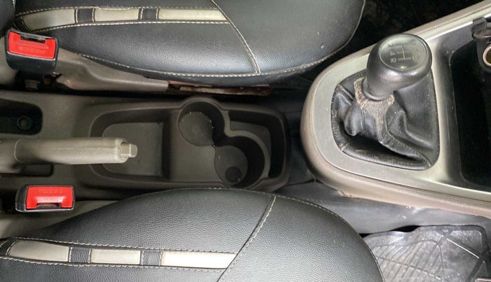 2016 Hyundai i10 MAGNA 1.1, Petrol, Manual, 32,678 km, Gear Lever