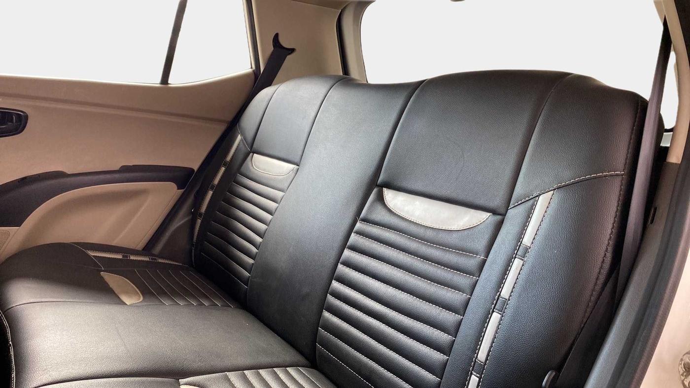 2016 Hyundai i10 MAGNA 1.1, Petrol, Manual, 32,678 km, Right Side Rear Door Cabin