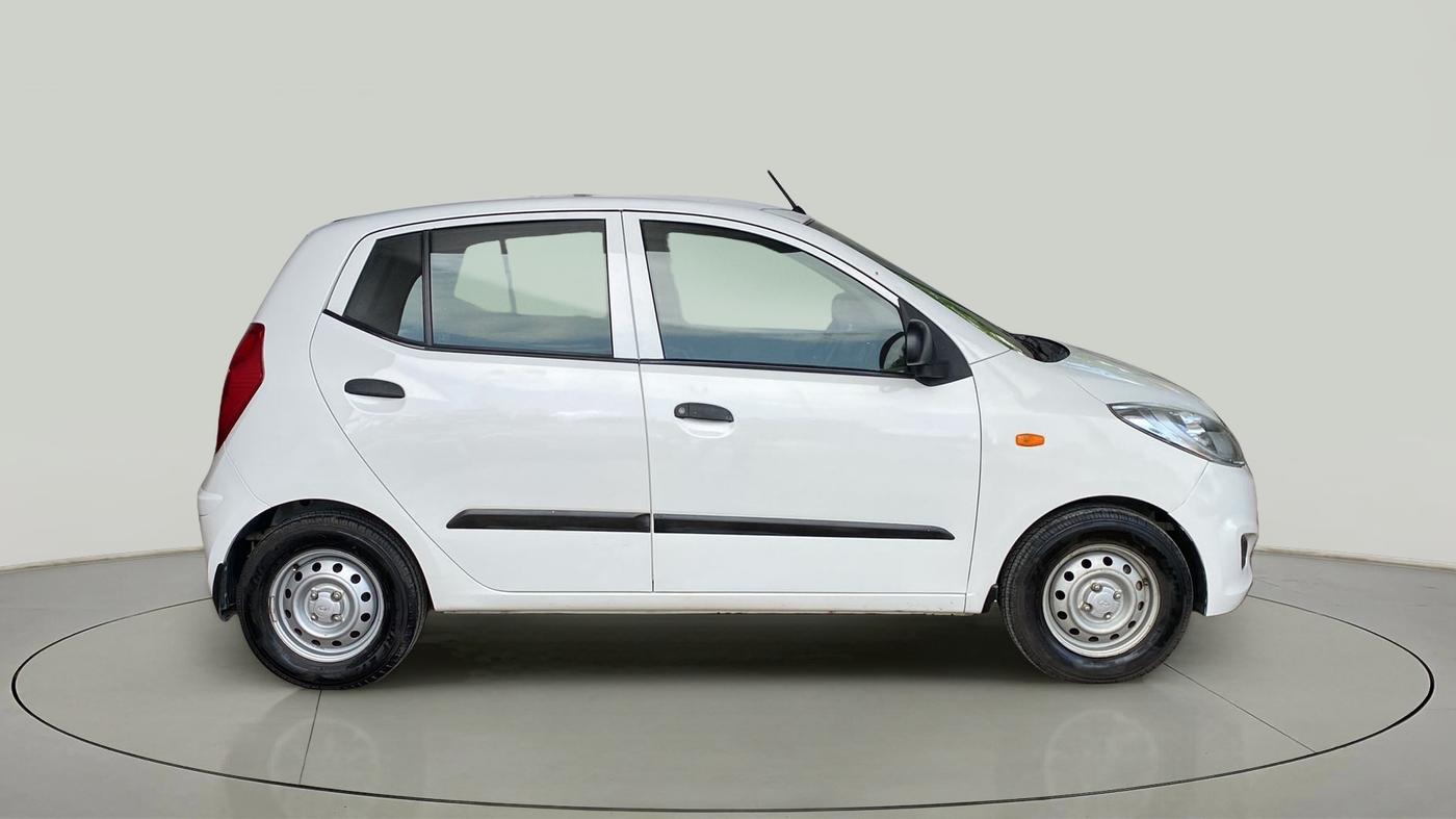 2016 Hyundai i10 MAGNA 1.1, Petrol, Manual, 32,678 km, Right Side View
