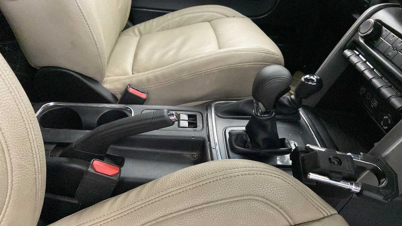 2021 Mahindra Thar LX PETROL HT 4WD AT, Petrol, Automatic, 33,332 km, Gear Lever