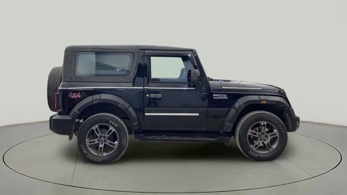 2021 Mahindra Thar LX PETROL HT 4WD AT, Petrol, Automatic, 33,332 km, Right Side View