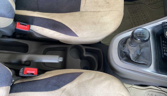 2013 Hyundai i10 MAGNA 1.1, Petrol, Manual, 88,118 km, Gear Lever