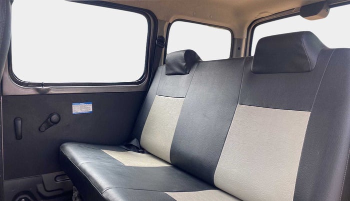 2022 Maruti Eeco 5 STR AC (O), Petrol, Manual, 21,585 km, Right Side Rear Door Cabin