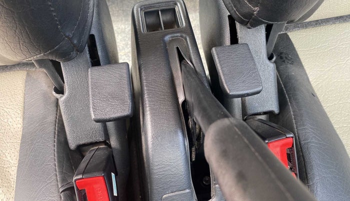 2022 Maruti Eeco 5 STR AC (O), Petrol, Manual, 21,585 km, Driver Side Adjustment Panel