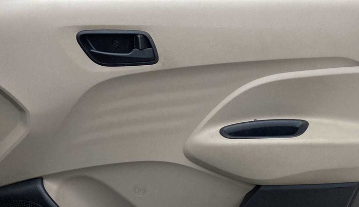 2021 Hyundai NEW SANTRO MAGNA, Petrol, Manual, 13,746 km, Driver Side Door Panels Control
