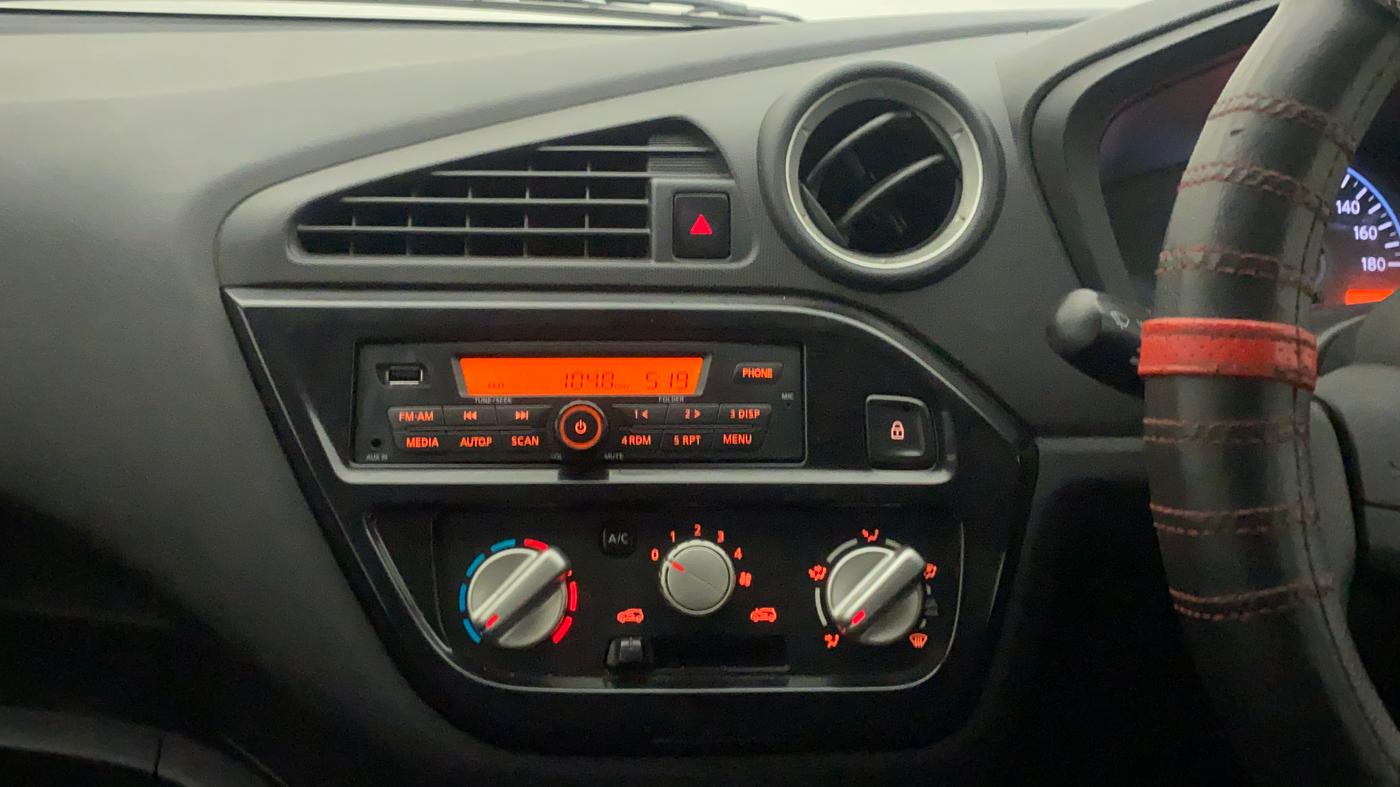 2018 Datsun Redi Go T(O) 1.0 AMT, Petrol, Automatic, 37,723 km, Air Conditioner