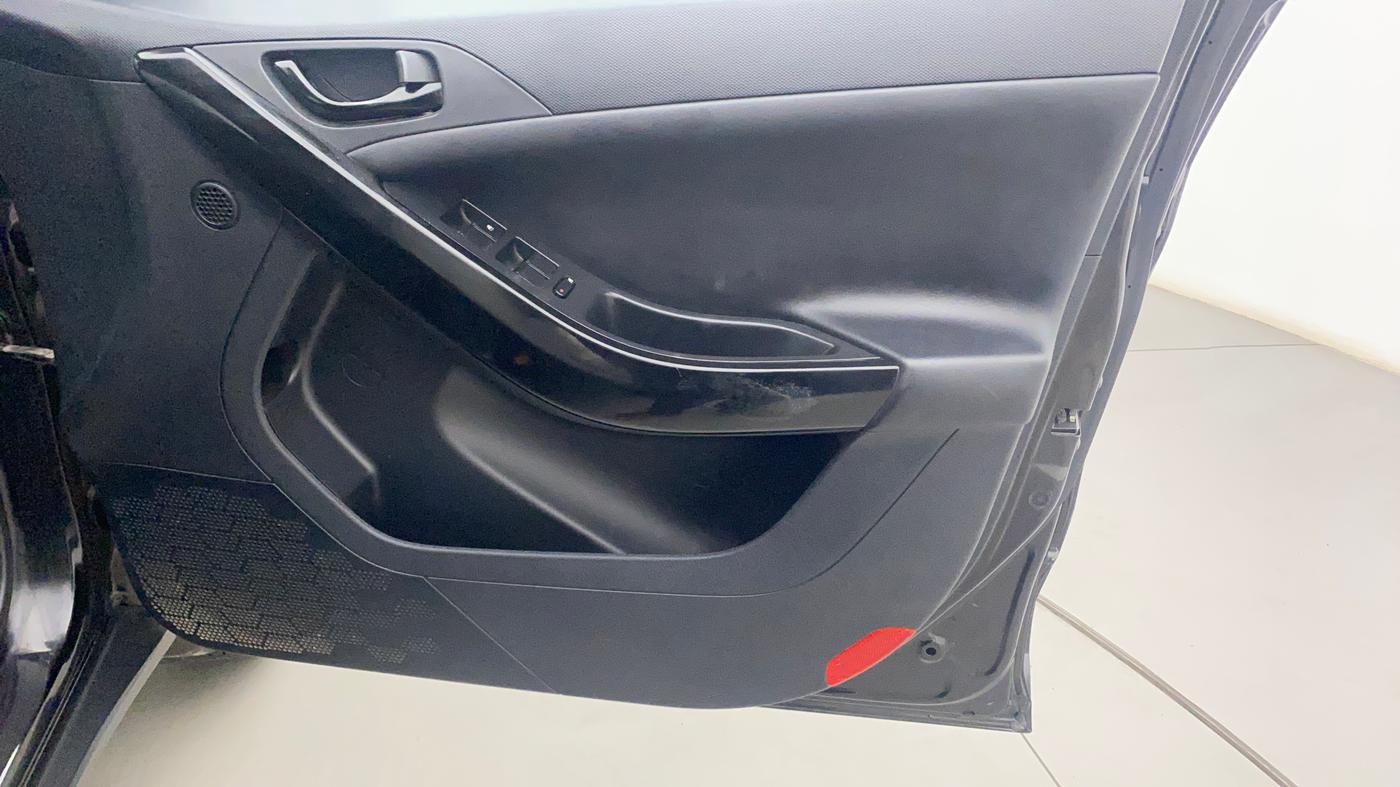 2021 Tata NEXON XZA PLUS PETROL DARK EDITION, Petrol, Automatic, 33,145 km, Driver Side Door Panels Control
