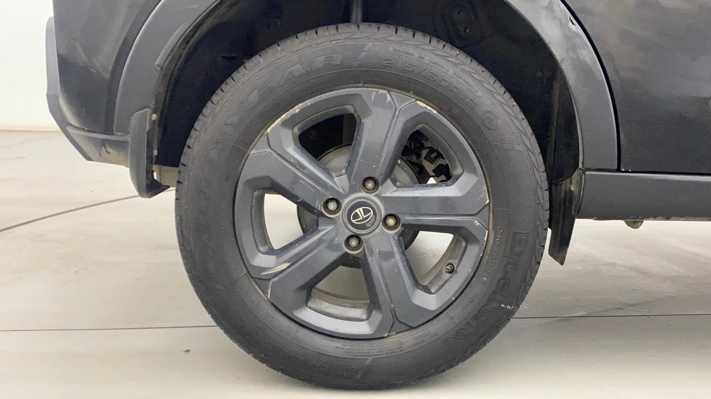 2021 Tata NEXON XZA PLUS PETROL DARK EDITION, Petrol, Automatic, 33,145 km, Right Rear Wheel