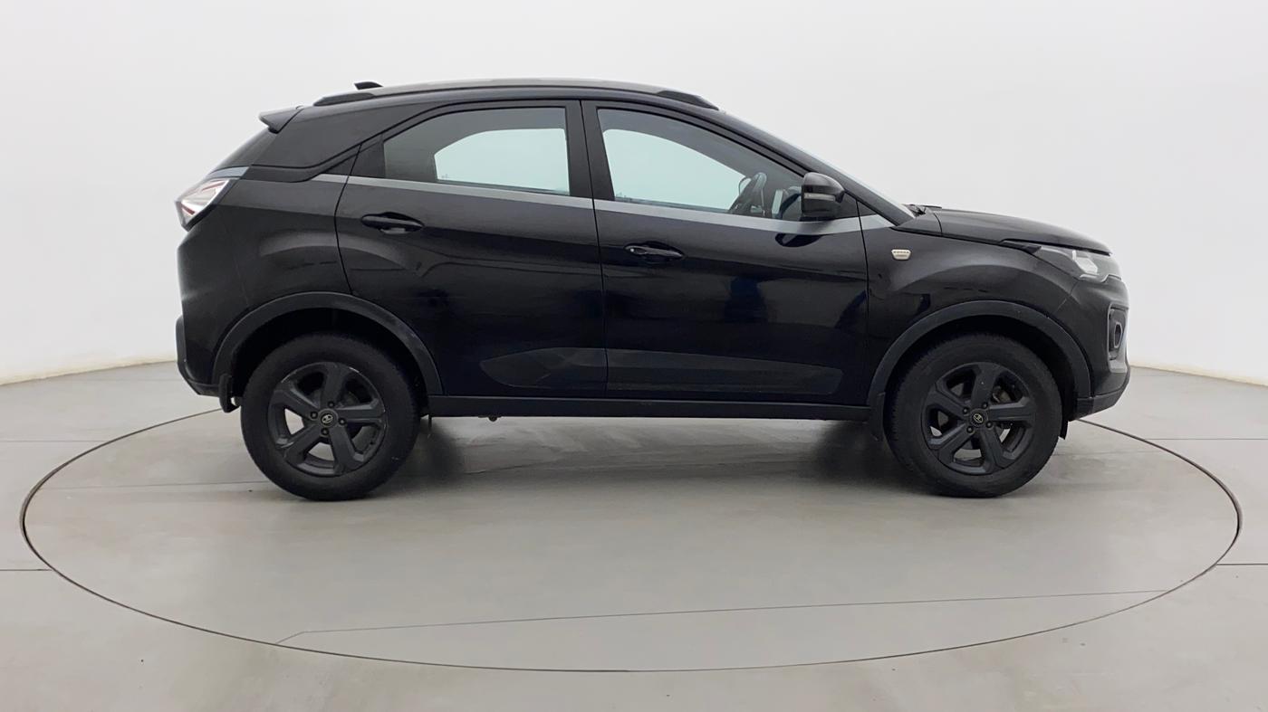 2021 Tata NEXON XZA PLUS PETROL DARK EDITION, Petrol, Automatic, 33,145 km, Right Side View