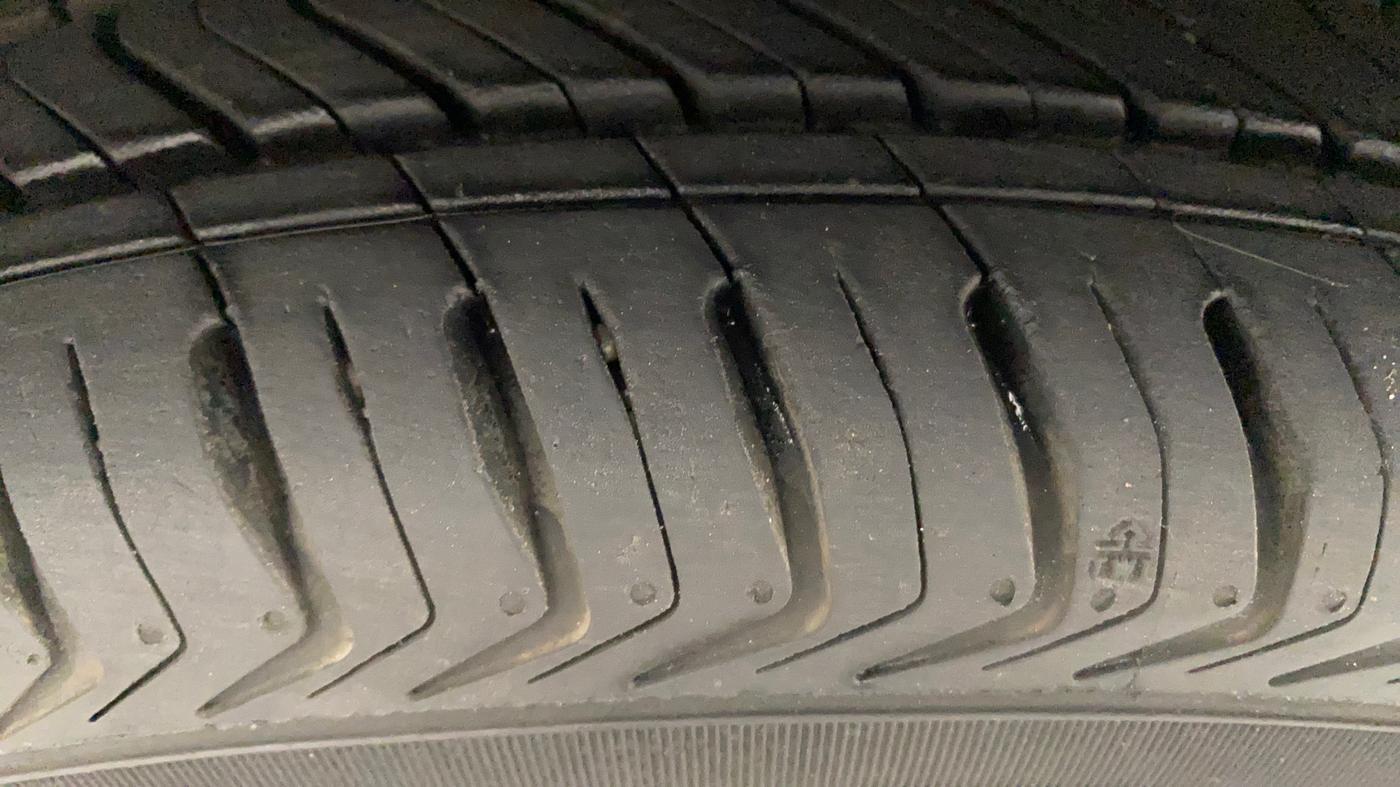 2018 Maruti Celerio VXI, Petrol, Manual, 89,565 km, Right Front Tyre Tread