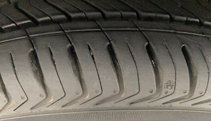2018 Maruti Celerio VXI, Petrol, Manual, 89,565 km, Right Front Tyre Tread