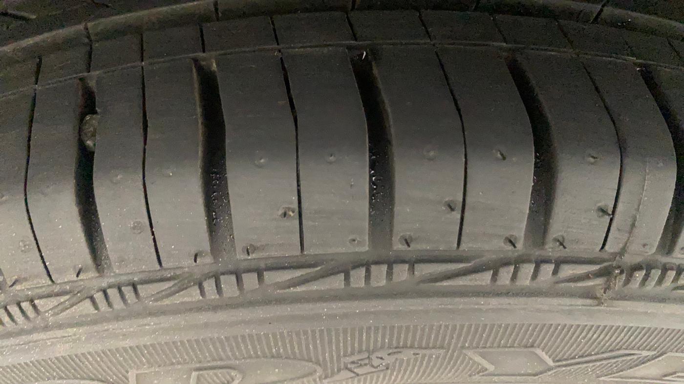 2018 Maruti Celerio VXI, Petrol, Manual, 89,565 km, Right Rear Tyre Tread