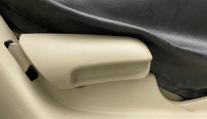 2018 Maruti Celerio VXI, Petrol, Manual, 89,565 km, Driver Side Adjustment Panel