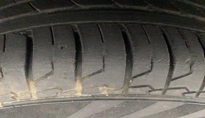 2020 Hyundai Creta SX IVT 1.5 PETROL, Petrol, Automatic, 30,980 km, Left Front Tyre Tread