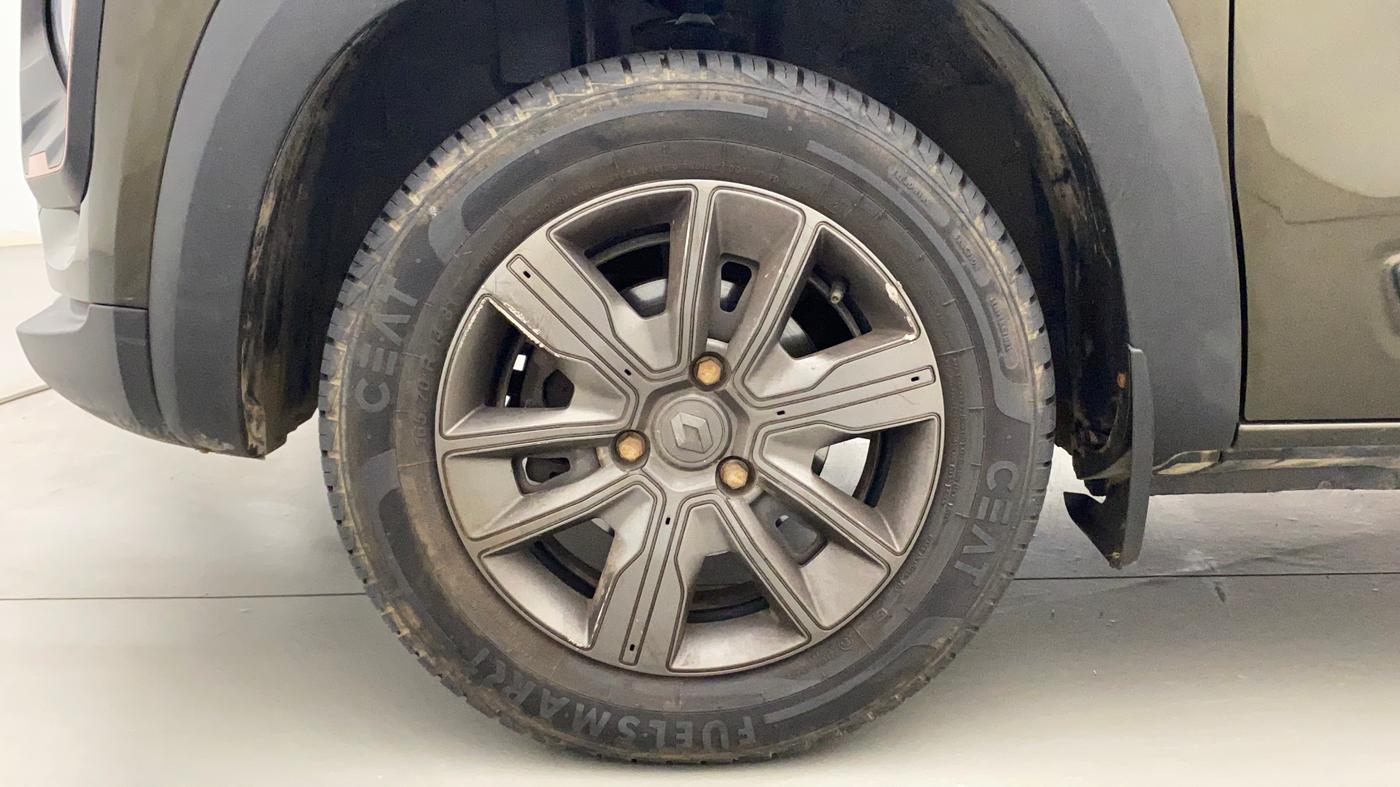 2021 Renault Kwid CLIMBER 1.0 (O), Petrol, Manual, 10,760 km, Left Front Wheel