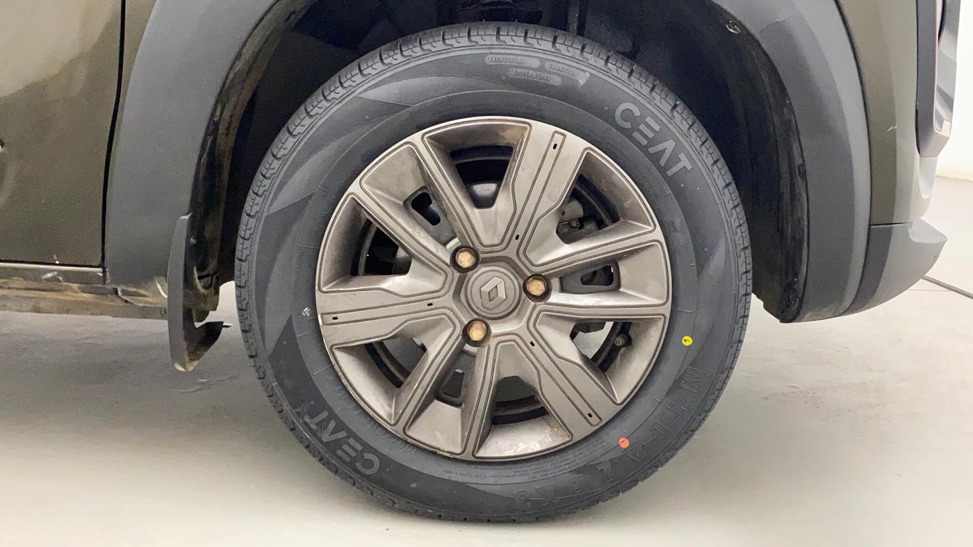 2021 Renault Kwid CLIMBER 1.0 (O), Petrol, Manual, 10,760 km, Right Front Wheel