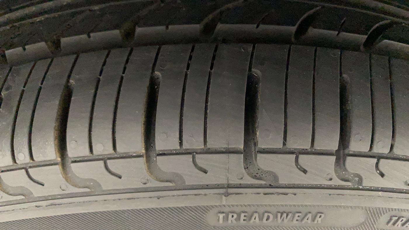 2021 Renault Kwid CLIMBER 1.0 (O), Petrol, Manual, 10,760 km, Right Front Tyre Tread