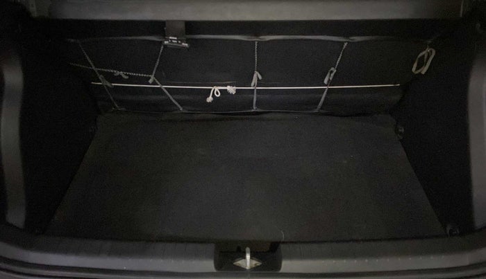 2016 Hyundai Elite i20 SPORTZ 1.2, Petrol, Manual, 47,525 km, Boot Inside