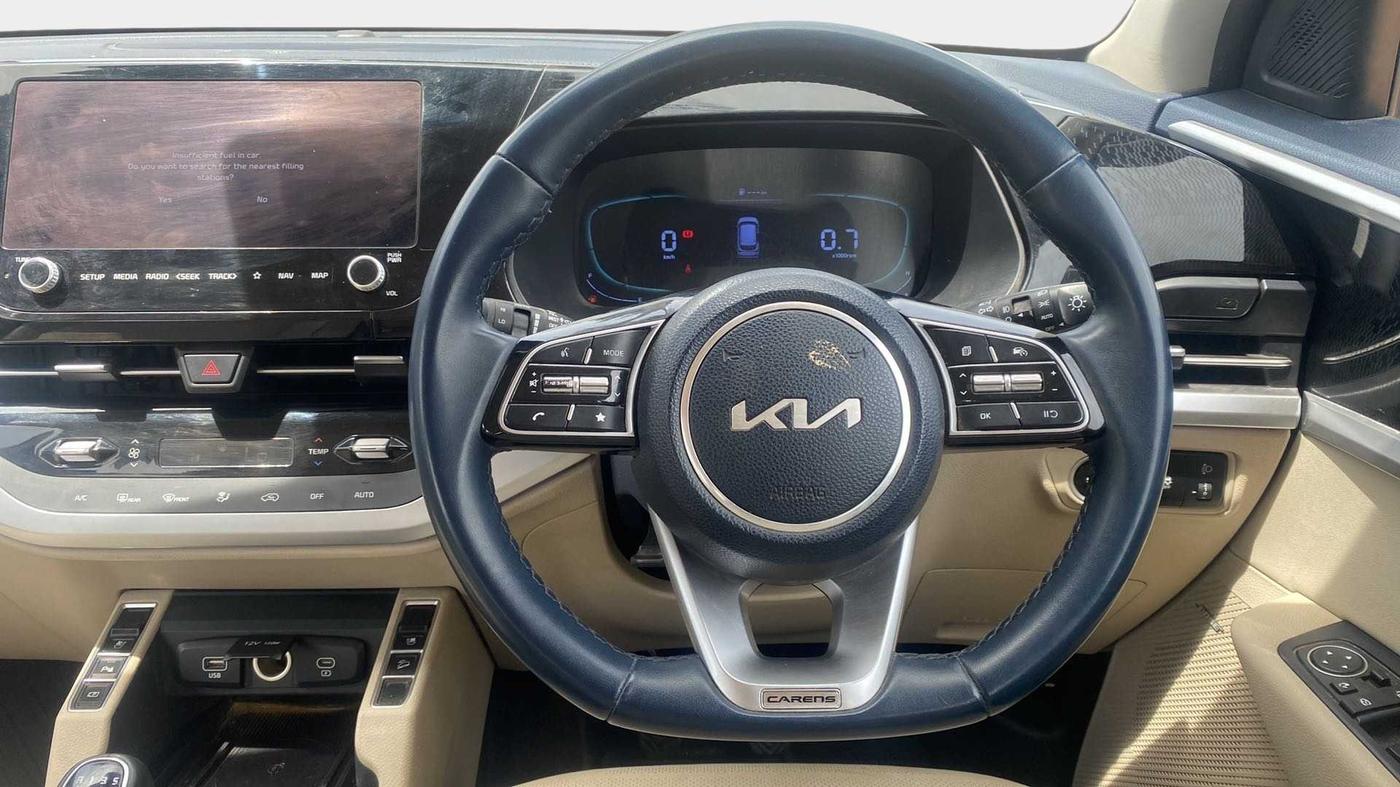 2022 KIA CARENS LUXURY PLUS 1.4 PETROL 7 STR, Petrol, Manual, 40,953 km, Steering Wheel Close Up
