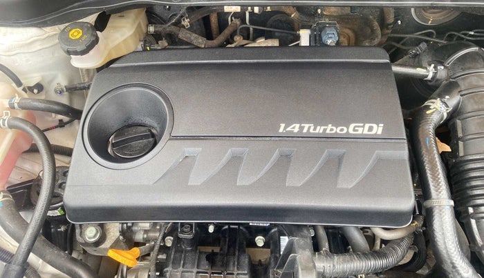 2022 KIA CARENS LUXURY PLUS 1.4 PETROL 7 STR, Petrol, Manual, 40,953 km, Open Bonet