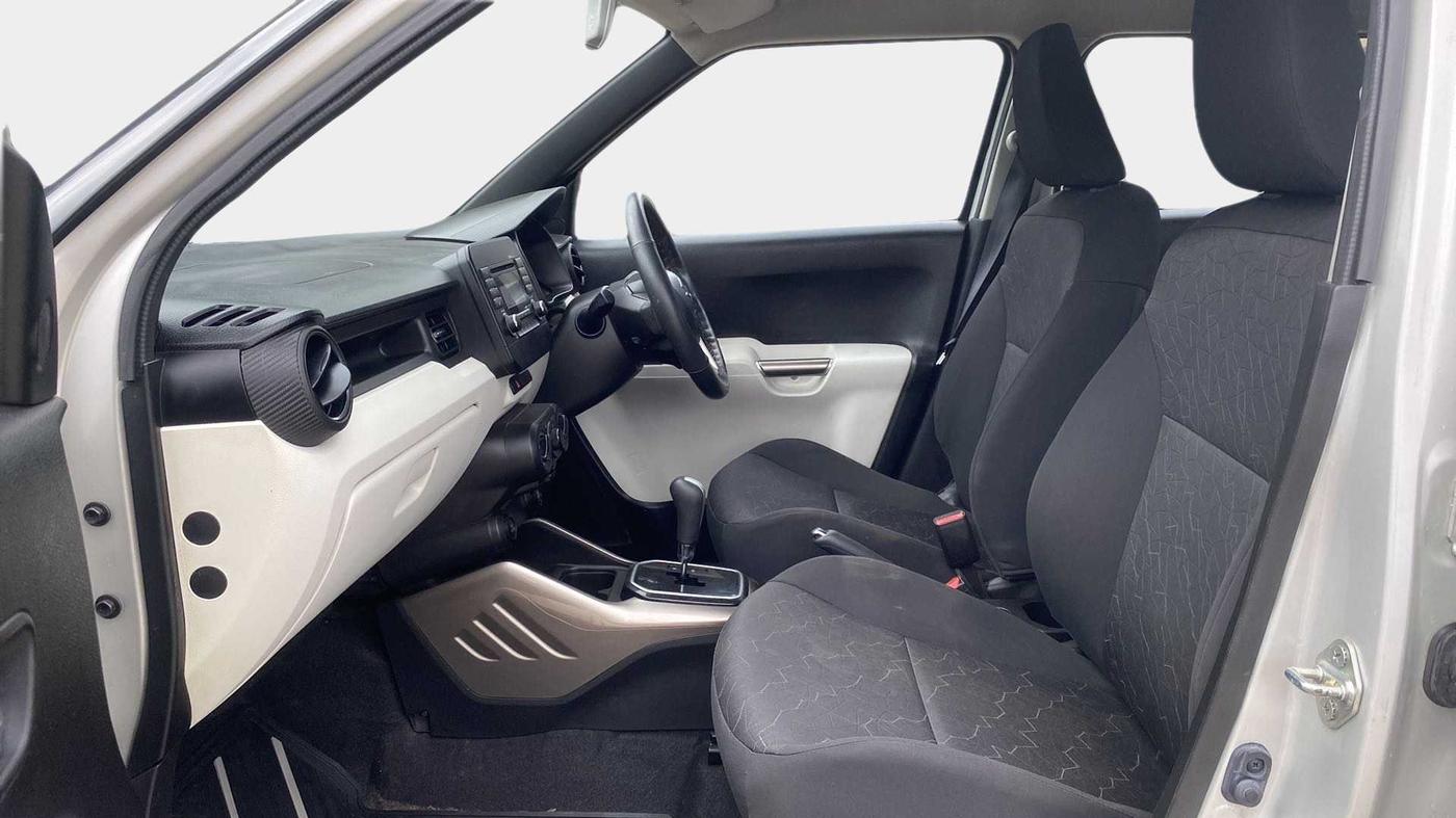 2017 Maruti IGNIS ZETA 1.2 AMT, Petrol, Automatic, 26,850 km, Right Side Front Door Cabin
