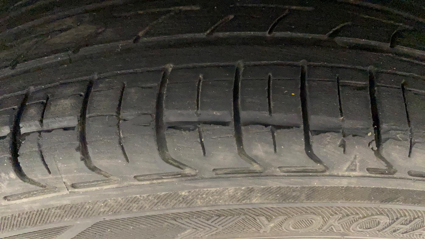 2018 Tata Tiago XZA PETROL, Petrol, Automatic, 83,707 km, Left Front Tyre Tread