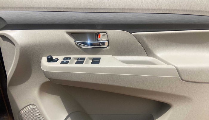 2022 Maruti Ertiga VXI SHVS, Petrol, Manual, 9,884 km, Driver Side Door Panels Control